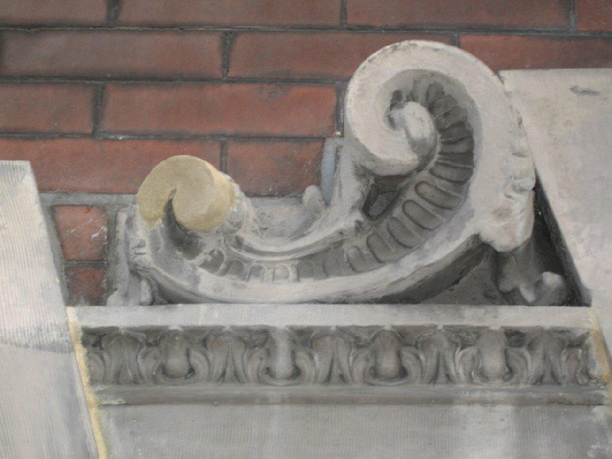 Fasady gzymsy parapety 32