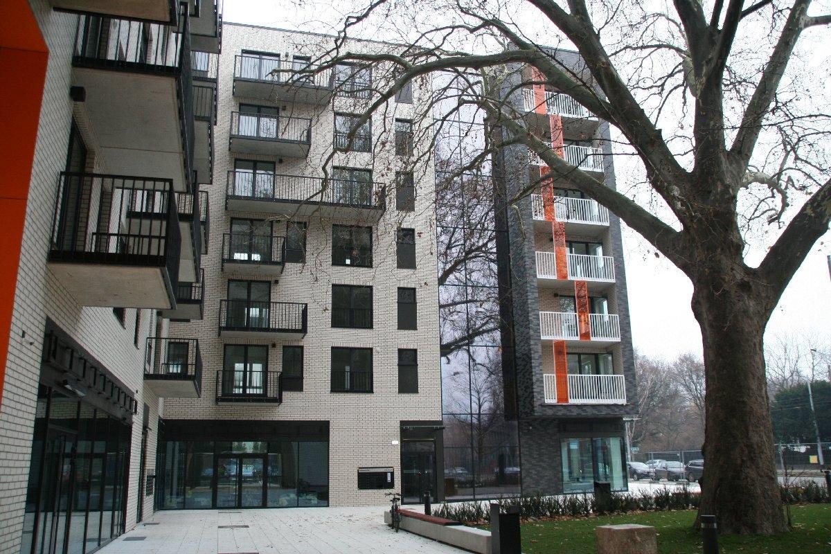 Fasady gzymsy parapety 51