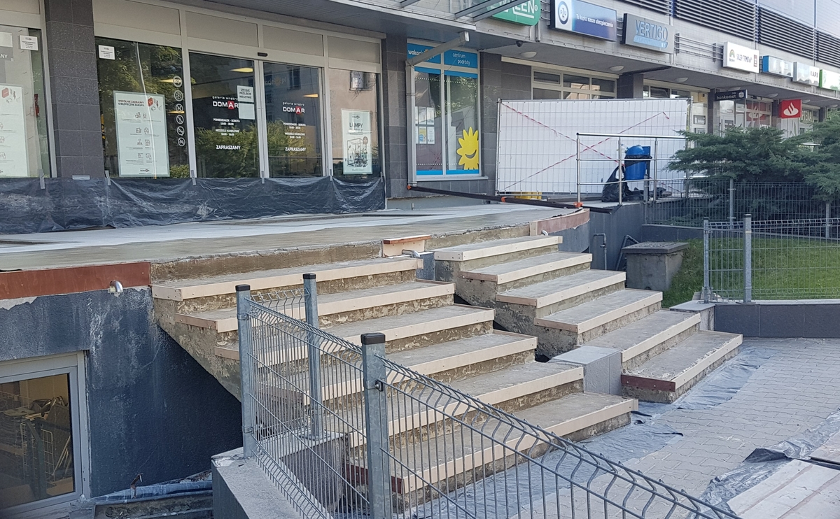 parkingi-naziemne-podziemne-dachowe-rampy-serwisowe-1016